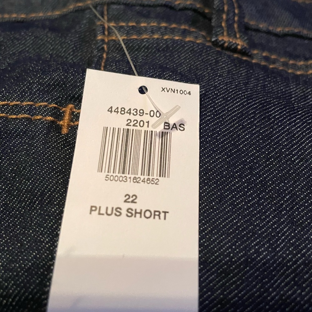 💗Brand New  With Tags. Old Navy Jeans. Size 22 Plus Short. Mid Rise. 💗
